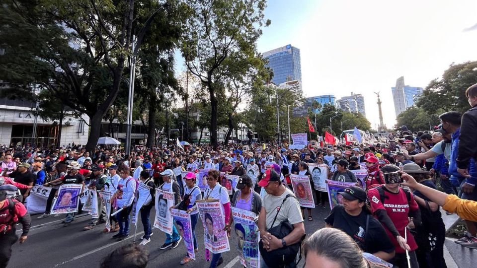 Marcha por los nueve años de la desaparición de los 43 estudiantes de Ayotzinapa.