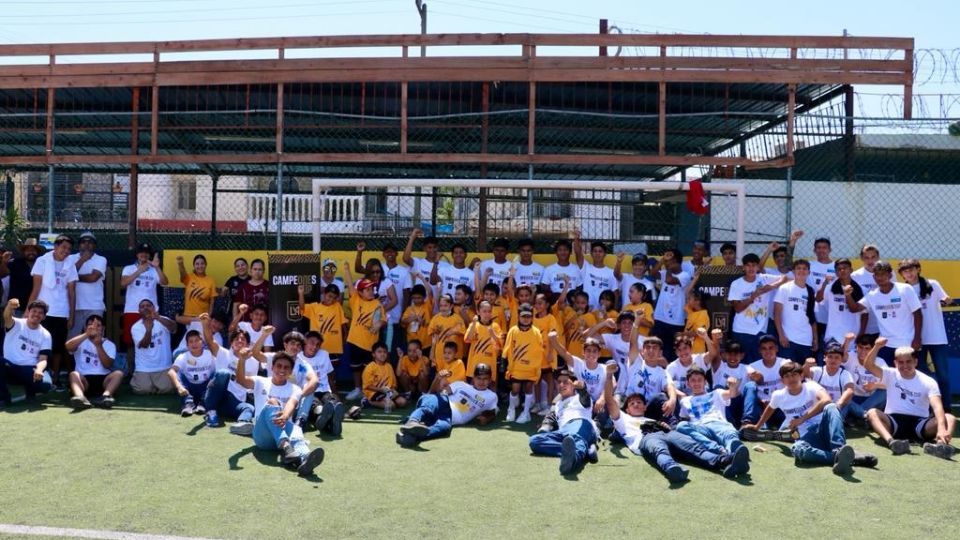 Los organizadores de la Campeones Cup, así como los equipos de Tigres y LAFC unieron sus fuerzas para renovar campos de juego en los Estados Unidos y en México