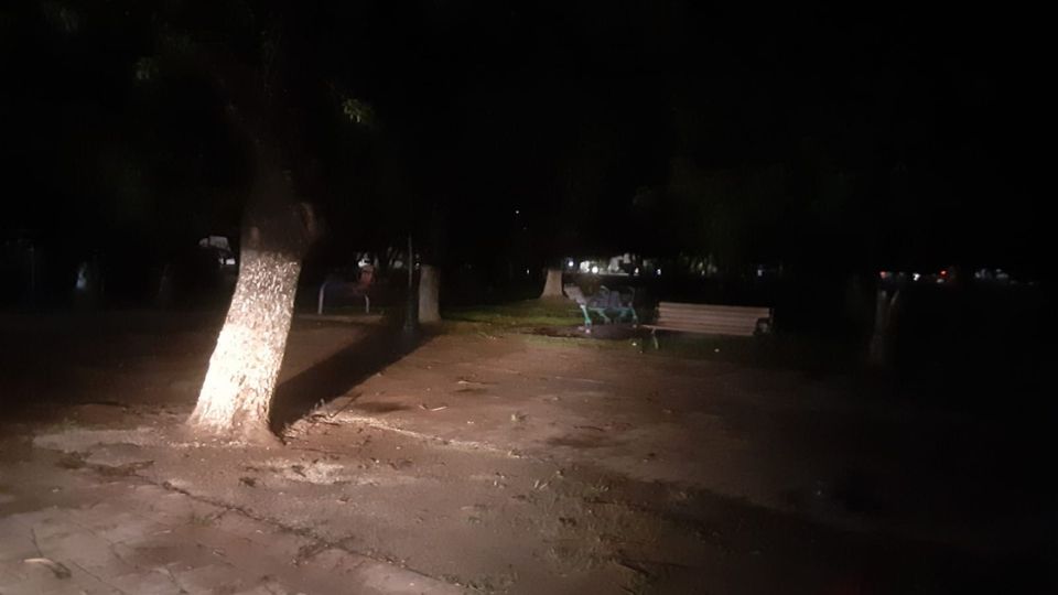 Plaza de Cadereyta sin luz.