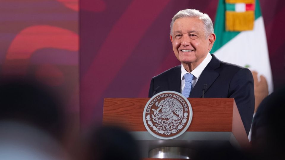 Presidente López Obrador defiende a García Harfuch de vinculación hacia el caso Ayotzinapa