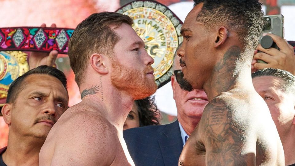 Canelo y Charlo durante la ceremonia de pesaje el día de ayer.