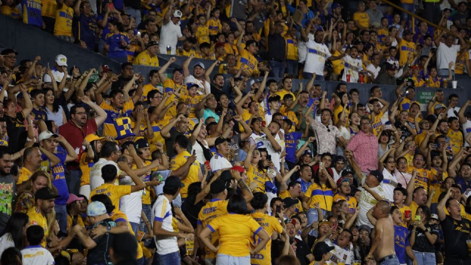 El conjunto universitario tuvo dos juegos de Tigres varonil y dos de la femenil, con gran respuesta de su hinchada.