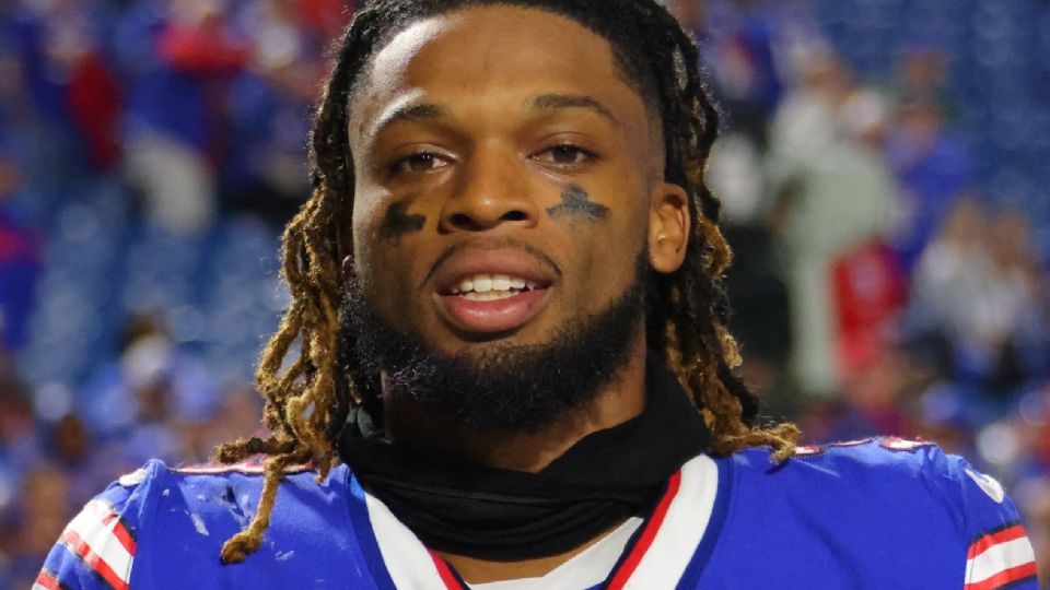 El defensivo de los Buffalo Bills, Damar Hamlin es contemplado para participar en el juego de la Semana 4 ante los Miami Dolphins, a nueve meses después de sufrir un paro cardíaco durante un juego.