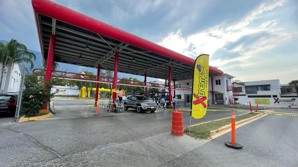 Establecimiento de lavado de autos clausurado.