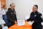 Santa Catarina entrega incentivos económicos a policías que ayudaron a mujer en labor de parto