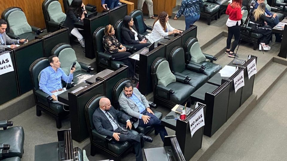 Cecilia Robledo se ausenta en el Congreso del Estado