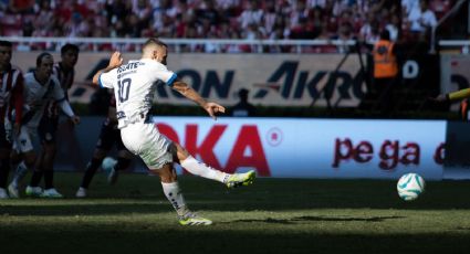 Sergio Canales acaba con el problema de los penales en Rayados