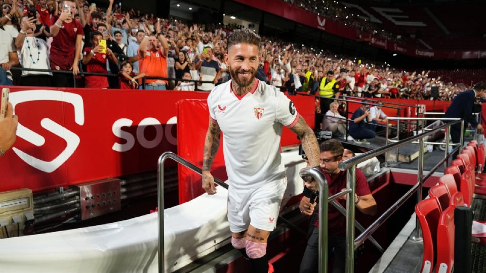 Sergio Ramos en su regreso al Estadio Ramón Sánchez-Pizjuán como nuevo jugador del Sevilla