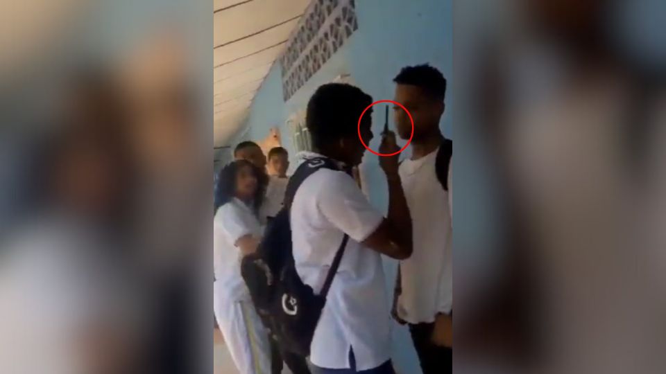 Joven le corta la cara a su bulleador