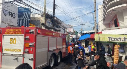 Se incendia local del centro de Monterrey