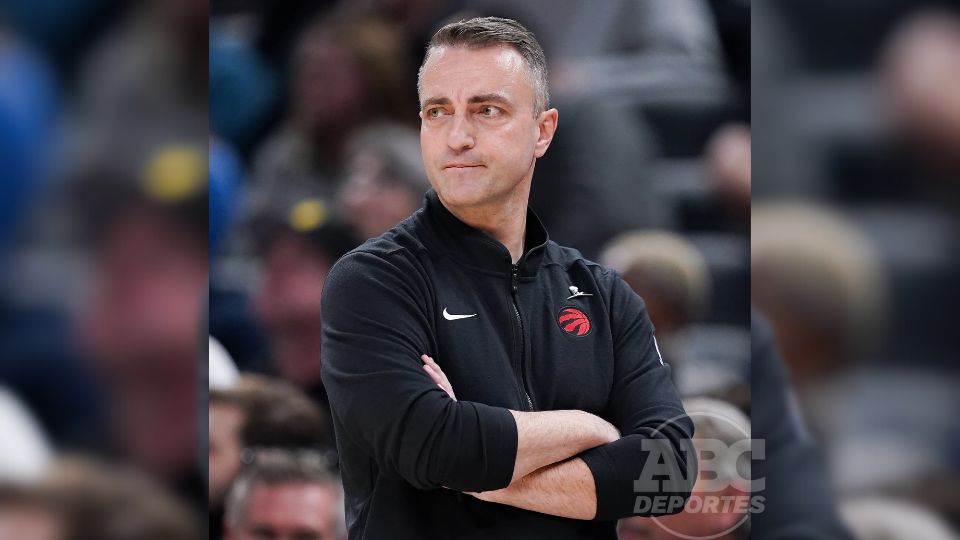 La NBA anunció este jueves una multa de 25.000 dólares a Darko Rajakovic, entrenador de los Toronto Raptors.