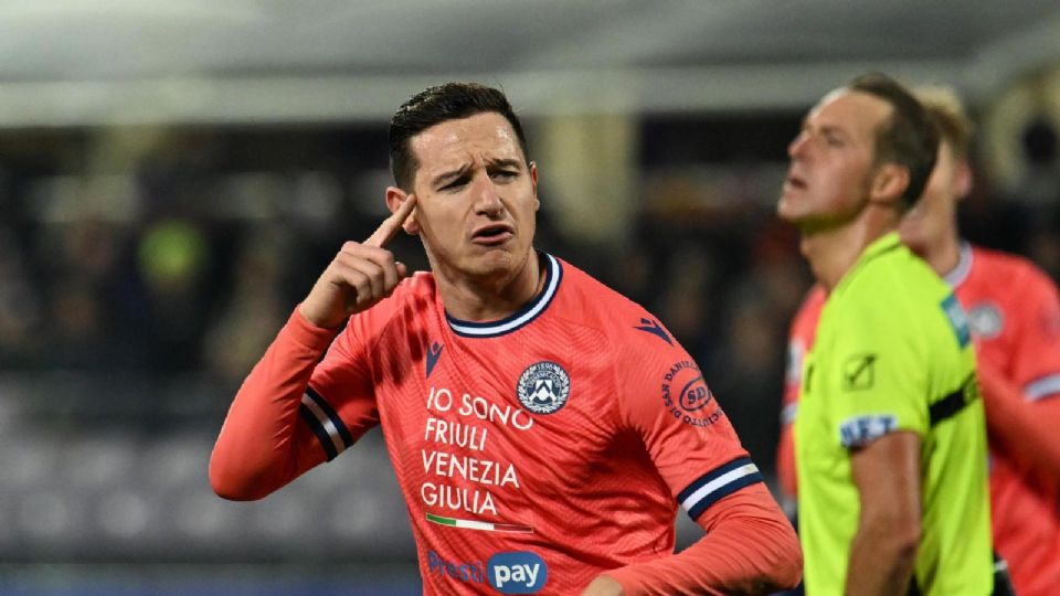 Florian Thauvin marcó con Udinese, durante el empate de 2-2 ante Fiorentina en Serie A.