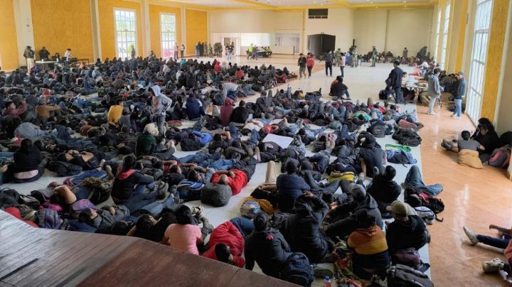 Tlaxcala: Rescatan a más de 700 migrantes de una bodega abandonada