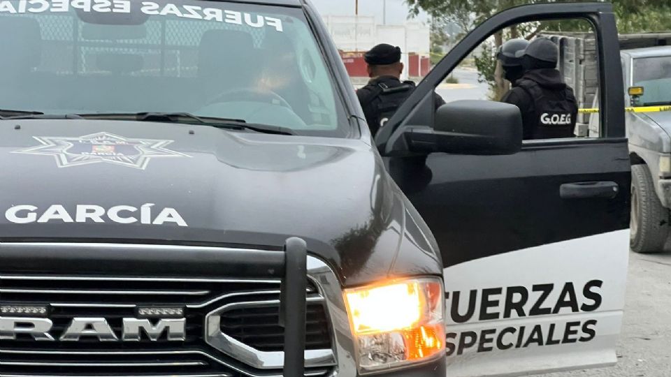 Policía de García es ejecutado frente a secundaria