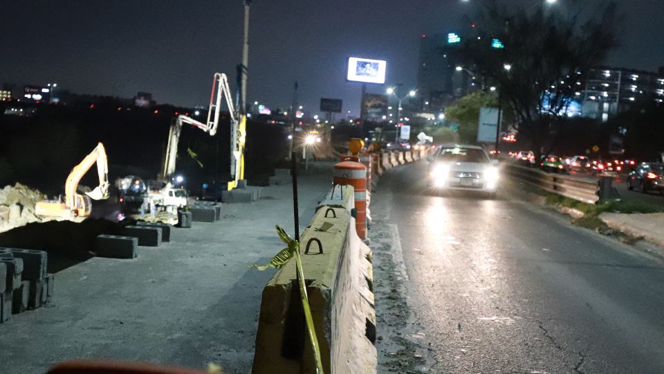 Muros de contención instalados en avenida Bonifacio Salinas.