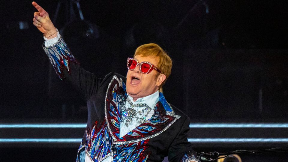 Elton John, cantante.