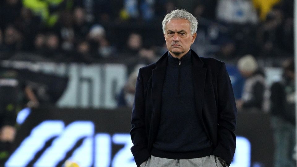 La Roma anunció que el portugués José Mourinho no seguirá siendo el entrenador del club 'giallorosso' con efecto inmediato.