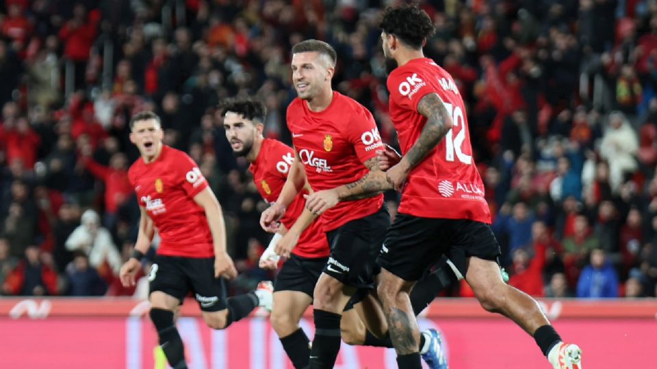 Jugadores del Mallorca celebrando el pase en la Copa del Rey.