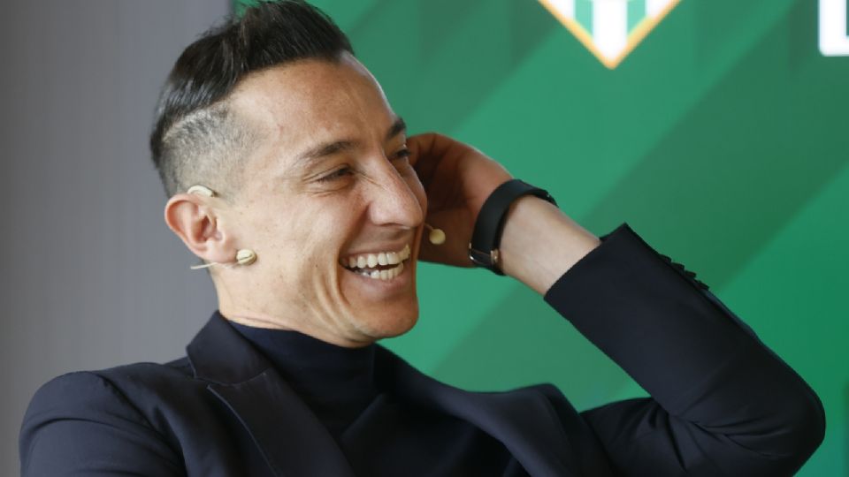 Junto a sus familiares y amigos, Andrés Guardado vivió una sentida despedida del Real Betis de España tras tomar la decisión de rescindir su contrato y firmar con el Club León. Este domingo se despedirá de la afición española.