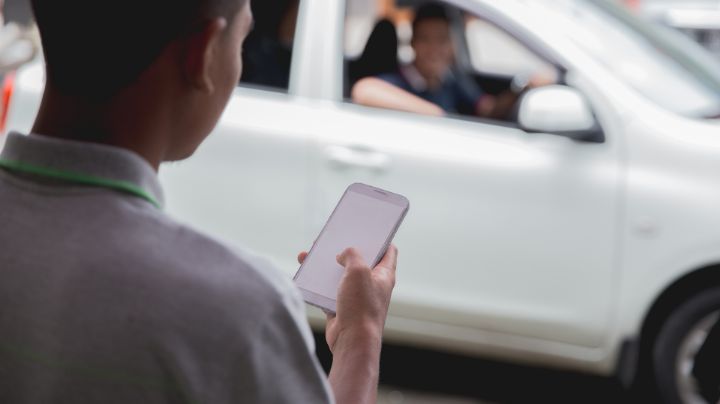 Chofer de app secuestra y roba más de 8 mil pesos a joven en San Jerónimo, Monterrey