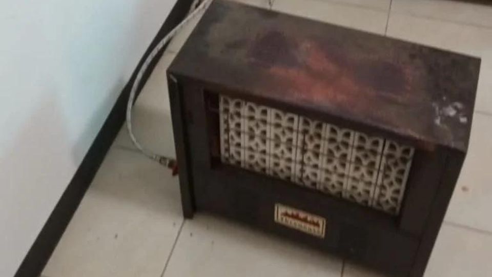 Aparato de calefacción encontrado en una vivienda del municipio de Juárez, Nuevo León, donde murió una familia por intoxicación con monóxido de carbono.