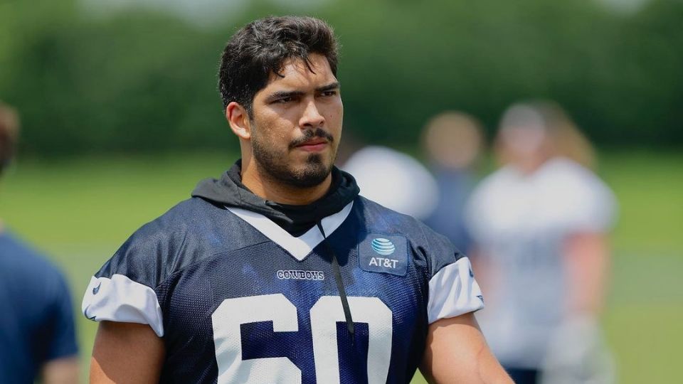 Los 49ers de San Francisco llegaron a un acuerdo con el liniero ofensivo mexicano Isaac Alarcón. El jugador regiomontano buscará quedarse en el roster principal del equipo para la temporada 2024.