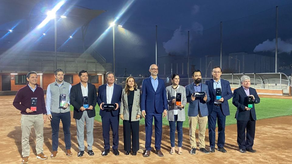 Agradece San Pedro a las empresas donantes de juegos en el Parque Clouthier.
