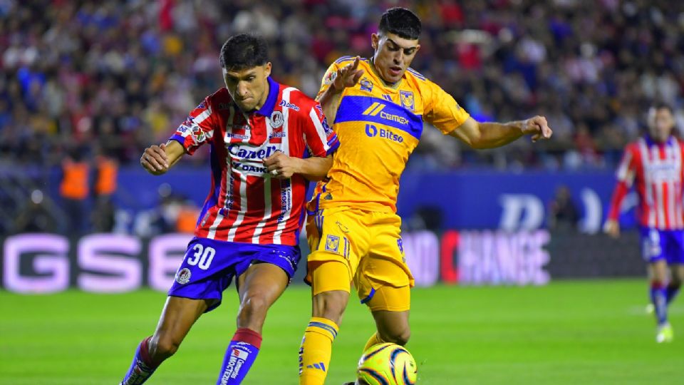 Tigres vino de atrás y le remontó a Atlético San Luis para imponerse por 2-1, con lo que mantienen paso perfecto en el Clausura 2024.