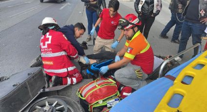 Hombre choca y derrapa su moto en Boulevard Antonio L Rodríguez