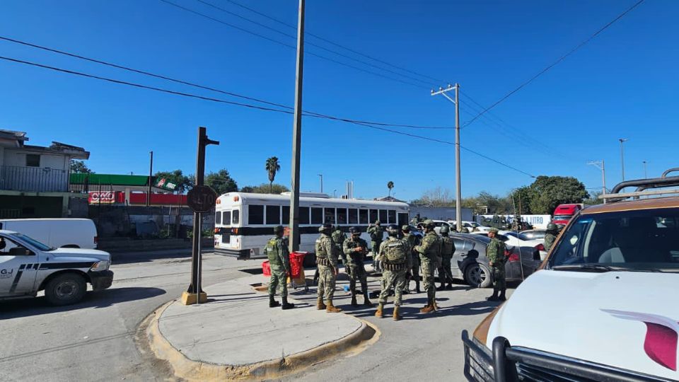 Operativo durante el rescate de migrantes.