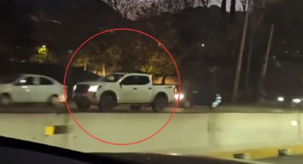 Automovilista circula de reversa en Carretera Nacional, en Monterrey