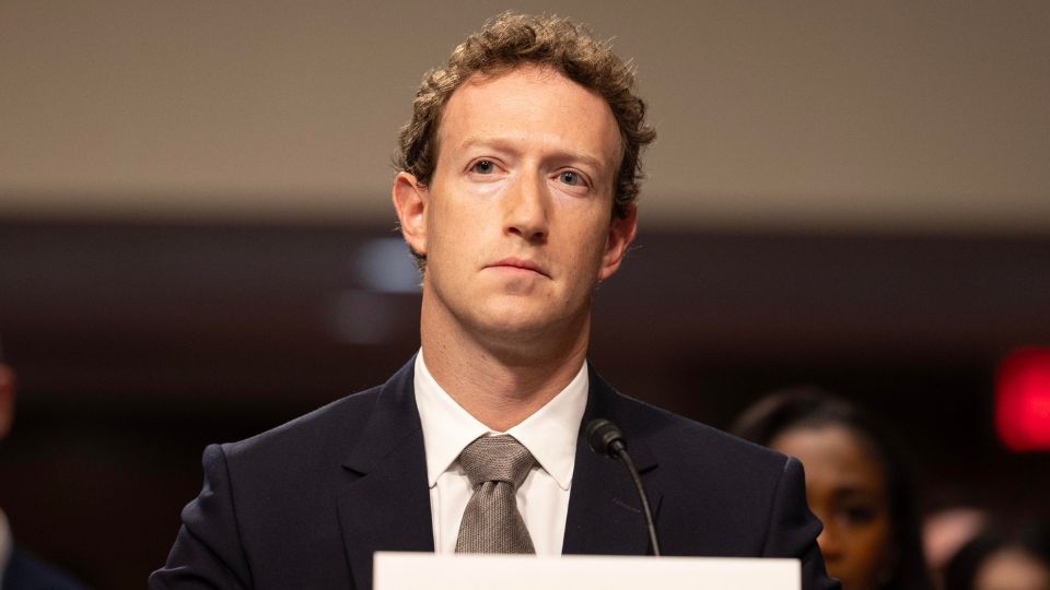 El CEO de Meta, Mark Zuckerberg, testifica ante el Comité Judicial del Senado sobre la protección de los niños contra la explotación sexual en línea en el Edificio de Oficinas del Senado Dirksen en Washington, DC, Estados Unidos, el 31 de enero de 2024.