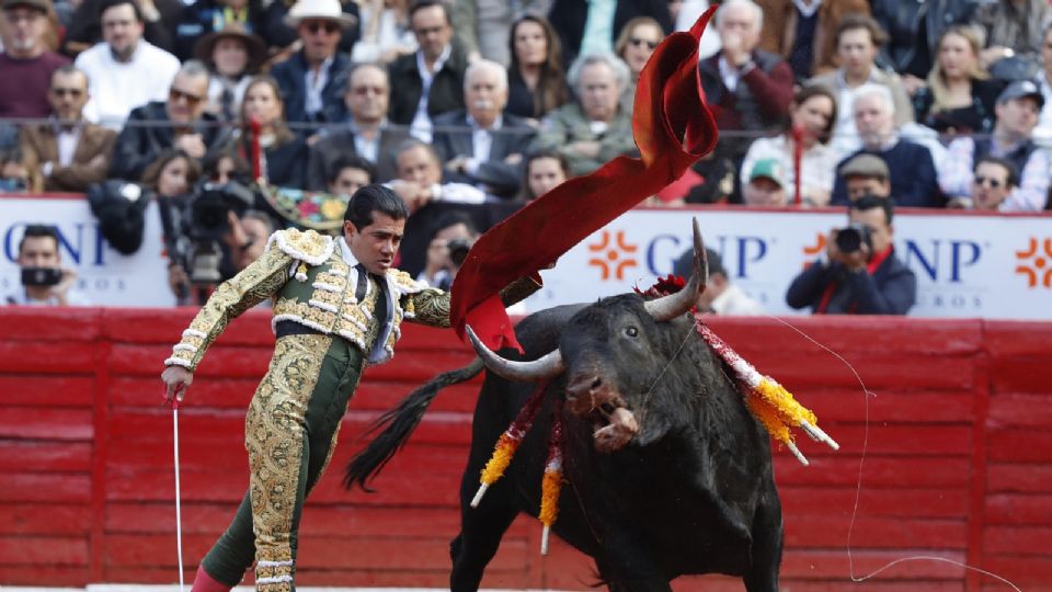 Vuelven a suspender corridas de toros; Plaza México impugna decisión.
