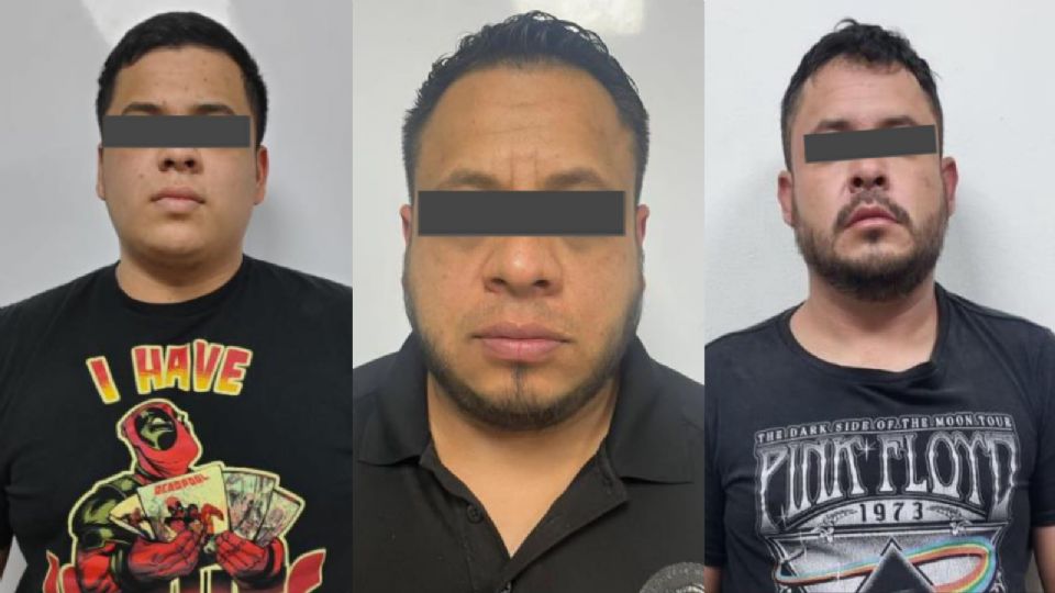 Los hombres detenidos fueron identificados como Juan Francisco (hombre de la izquierda) Darío (elemento de la AEI) y Daniel (hombre de la derecha)