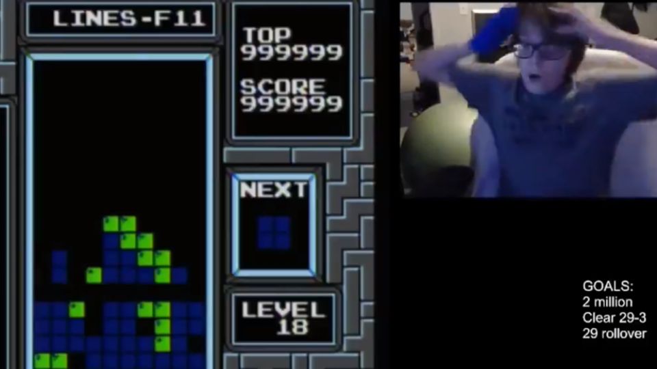 Joven de 13 años vence al Tetris