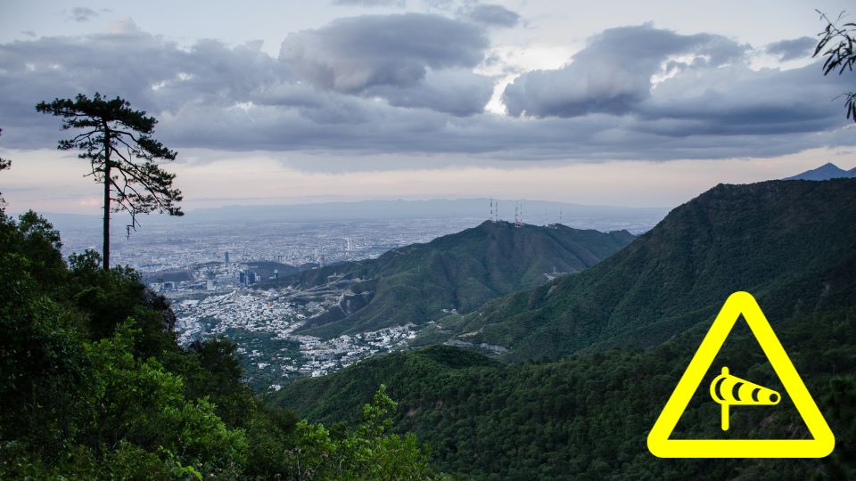 Pronostican fuertes vientos hoy lunes para Monterrey