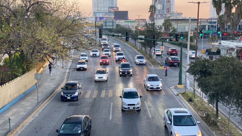 Tráfico en avenidas importantes de Monterrey