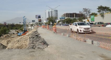 Obra de avenida Bonifacio Salinas presenta riesgos para automovilistas en Guadalupe