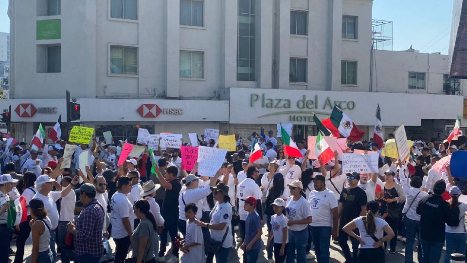 Protesta de trabajadores del PJF