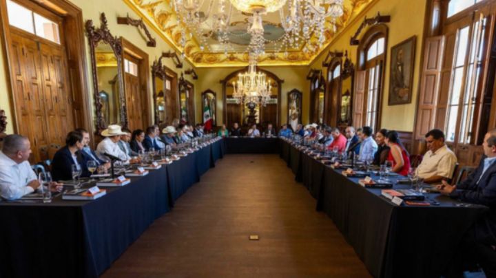 Alcaldes rurales acuerdan con Samuel García trabajar en presupuesto 2025