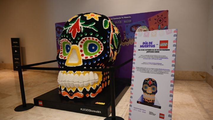 Museo del Noreste exhibe calavera multicolor de LEGO