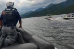 Rescatan a los tripulantes de una lancha que quedó varada en la presa La Boca