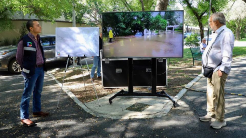 Mauricio Fernández, alcalde de San Pedro, en la presentación de obra de drenaje pluvial.