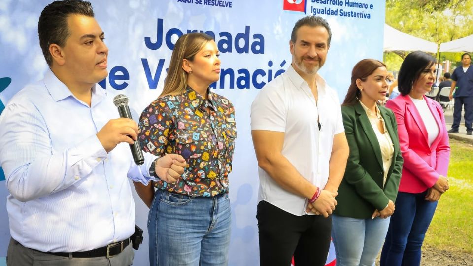 Monterrey inicia jornada de vacunación.