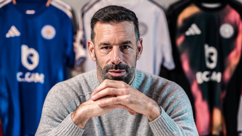 Van Nistelrooy llega a la Premier League con la misión de devolver al Leicester City a los puestos europeos.