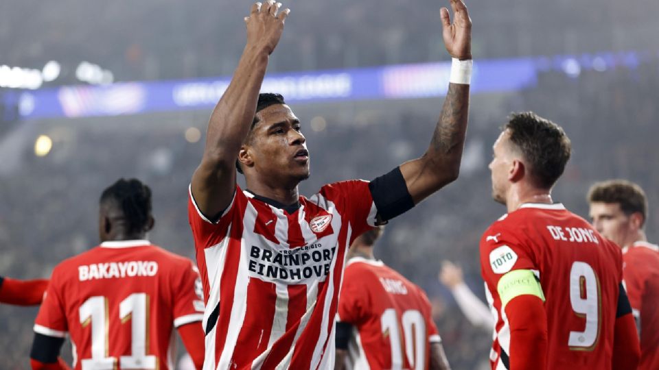 El PSV aprovecha las oportunidades y se consolida en la Champions League.