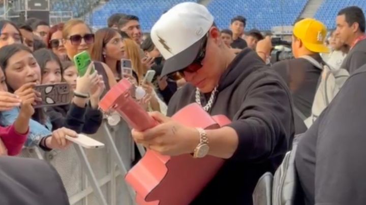 Eduin Caz convive con fans regios antes del concierto de esta noche
