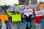 Ciudadanos protestan contra posible tarifazo en los camiones