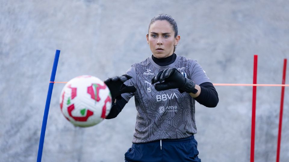 La portera se ha ganado el cariño de la afición albiazul gracias a su profesionalismo y entrega.