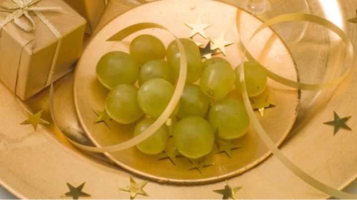 ¿por qué se comen 12 uvas para recibir el nuevo año?